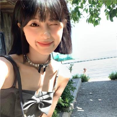 芙洛拉与儿子